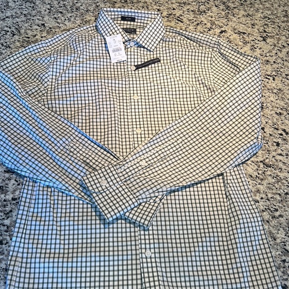 J. Crew - Secret wash button down shirt - Picture 4 of 9